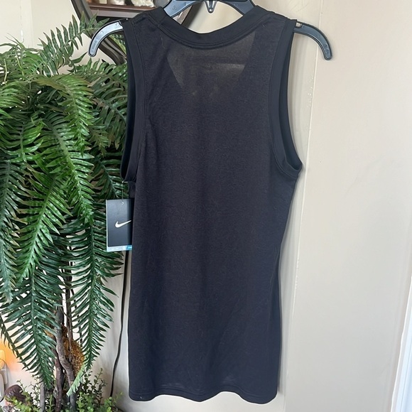 Brand New Nike Dri-Fit Black Tank Top Crew Neck Sporty Workout Athletic Gym - Picture 8 of 13